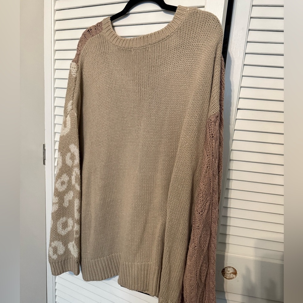 Cato Sweater - Picture 2 of 3